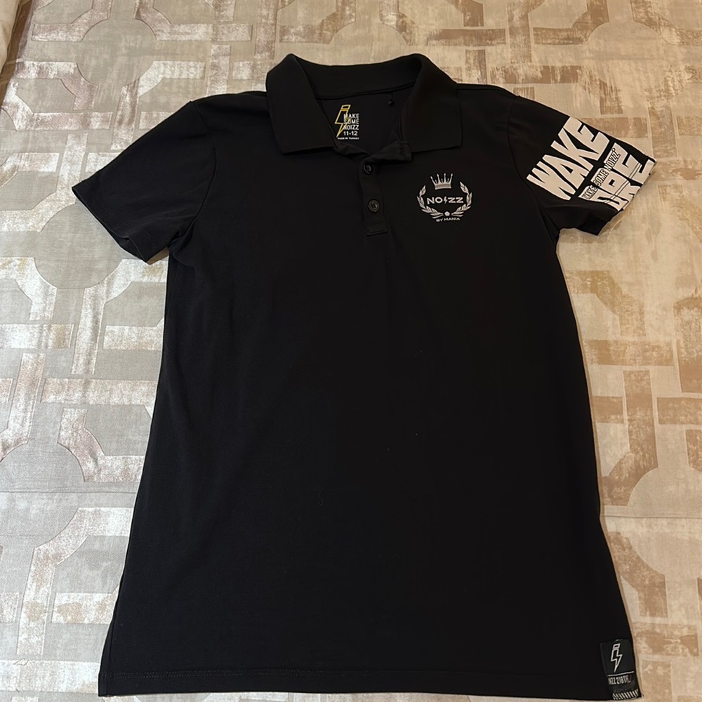 NOIZZ black polo shirt